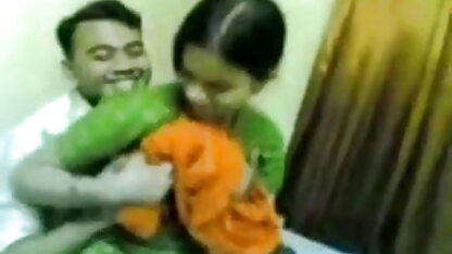 सोफे पर सेक्सी फिल्म मूवी फुल एचडी एनीमेशन!