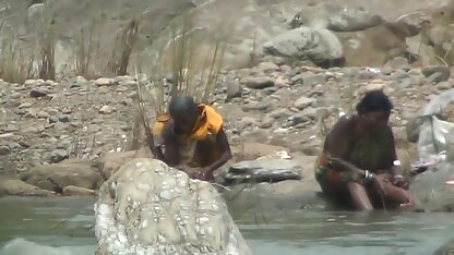 काले चालक बेकार है, ट्रिनिटी पोस्ट सनी लियोन की सेक्सी वीडियो फुल एचडी मूवी में